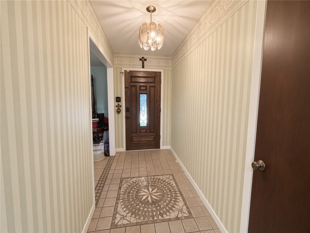 4925 Trinity Dr Property Photo 2