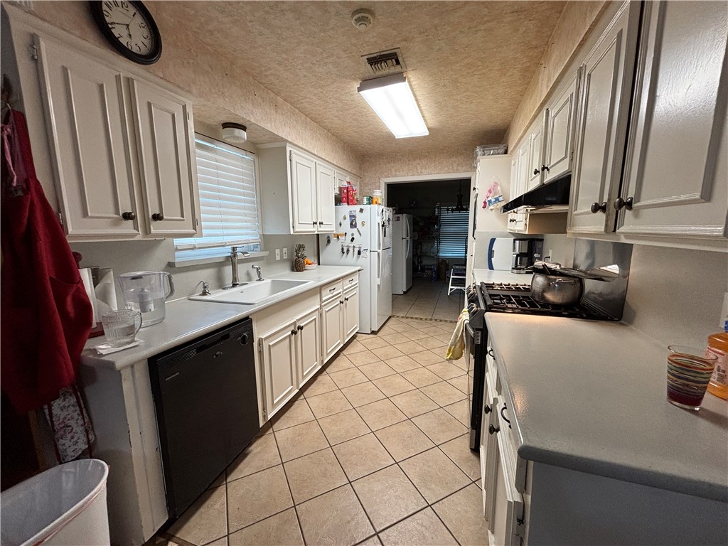 4925 Trinity Dr Property Photo 7