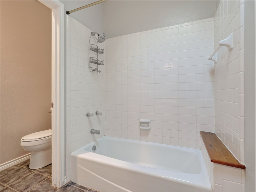 210 Oak Bay St 904 Property Photo 23