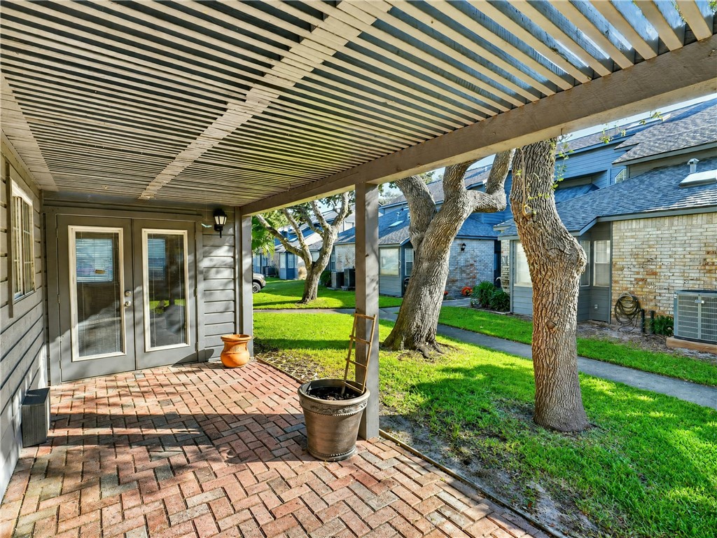 210 Oak Bay St 904 Property Photo 26