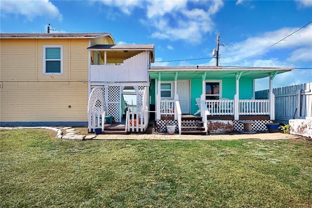 3302,3304 Surfside Blvd Property Photo 2