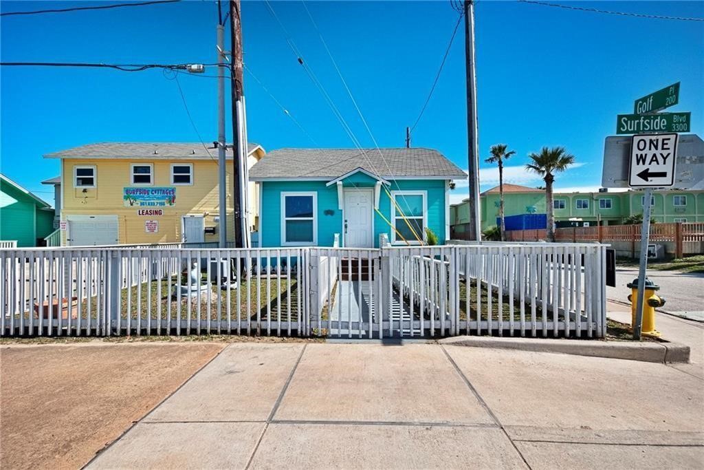 3302,3304 Surfside Blvd Property Photo 12