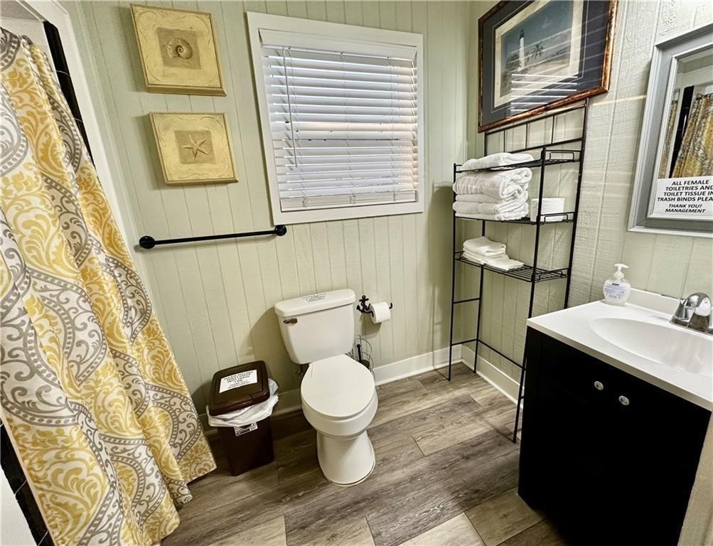 3302,3304 Surfside Blvd Property Photo 18