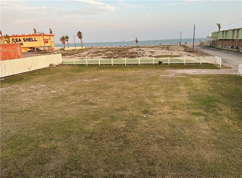 3302,3304 Surfside Blvd Property Photo 32