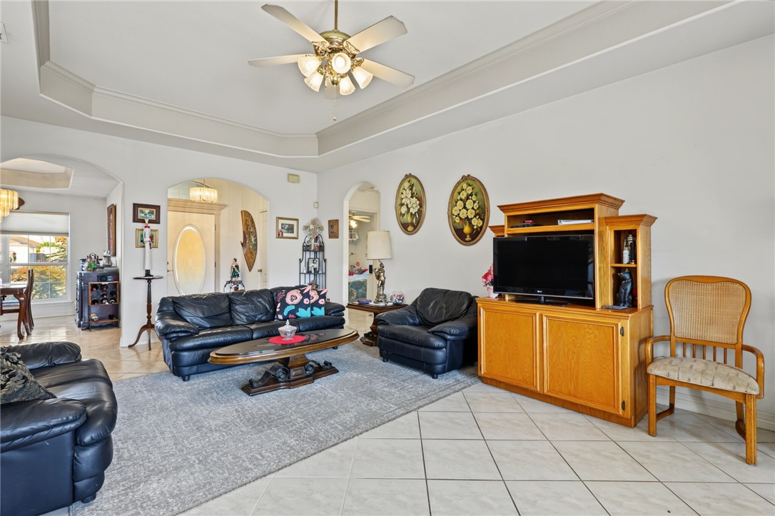 15426 Cuttysark St Property Photo 8