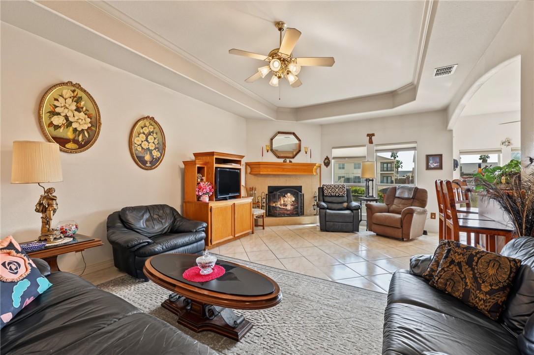 15426 Cuttysark St Property Photo 9