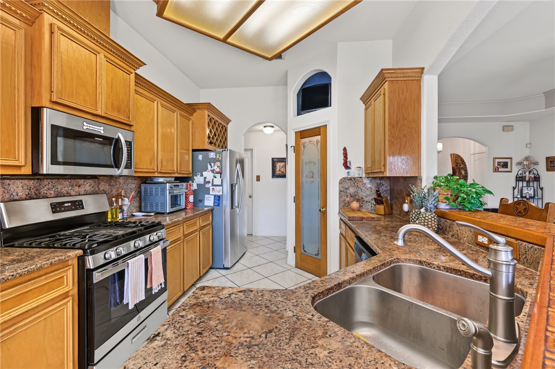 15426 Cuttysark St Property Photo 11