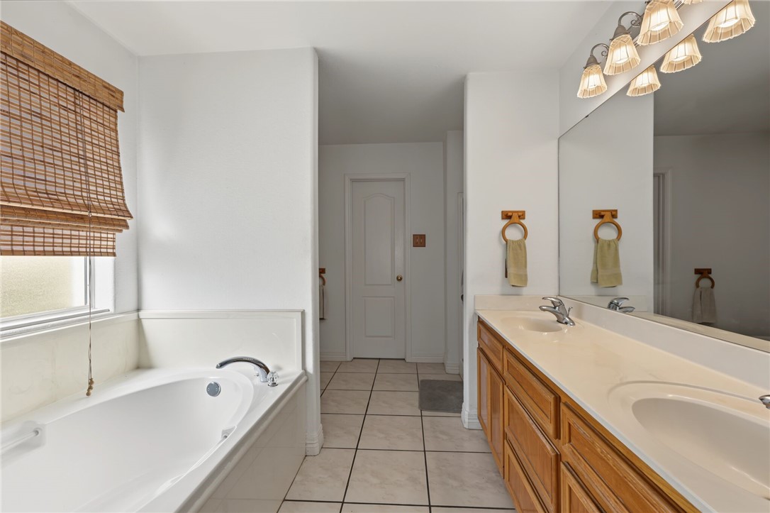15426 Cuttysark St Property Photo 17