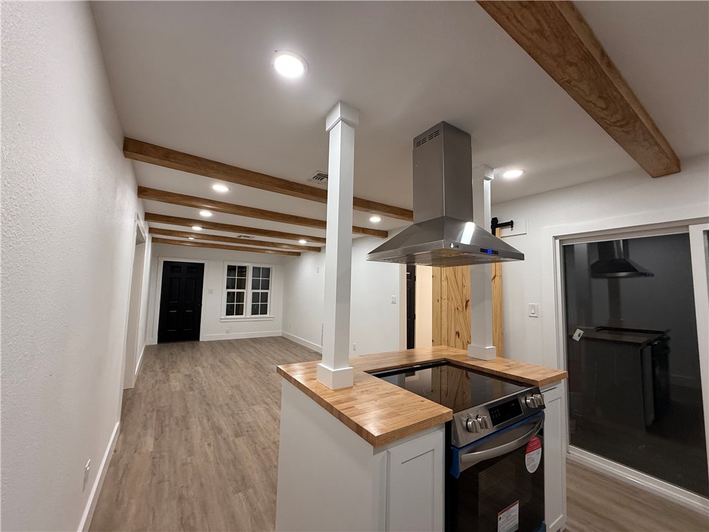 1801 Tina St Property Photo 10