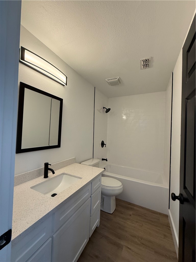 1801 Tina St Property Photo 13