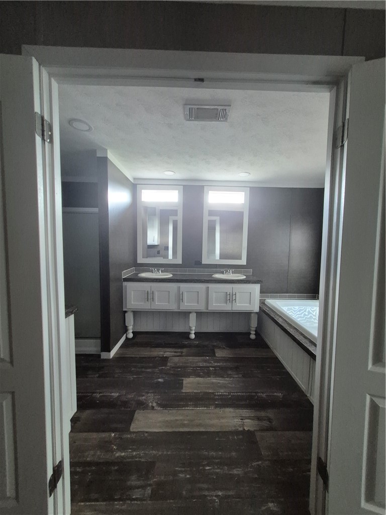 484251 Property Photo 7
