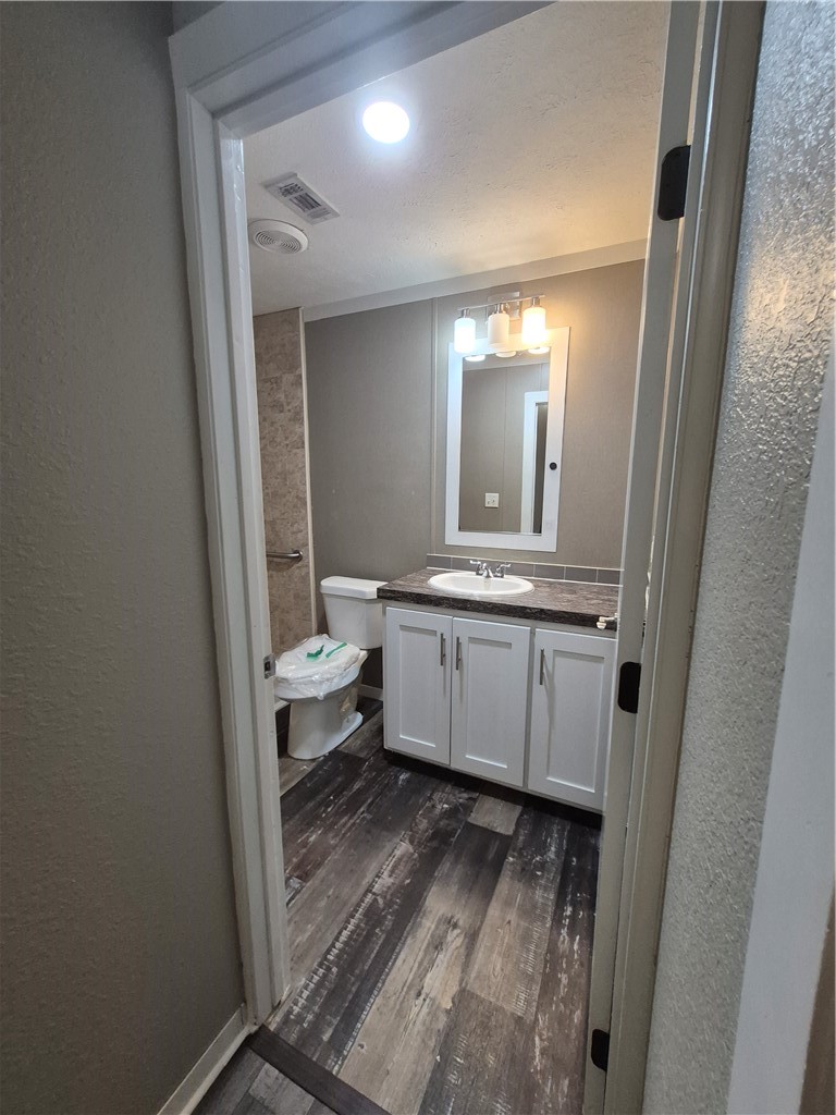 484251 Property Photo 9