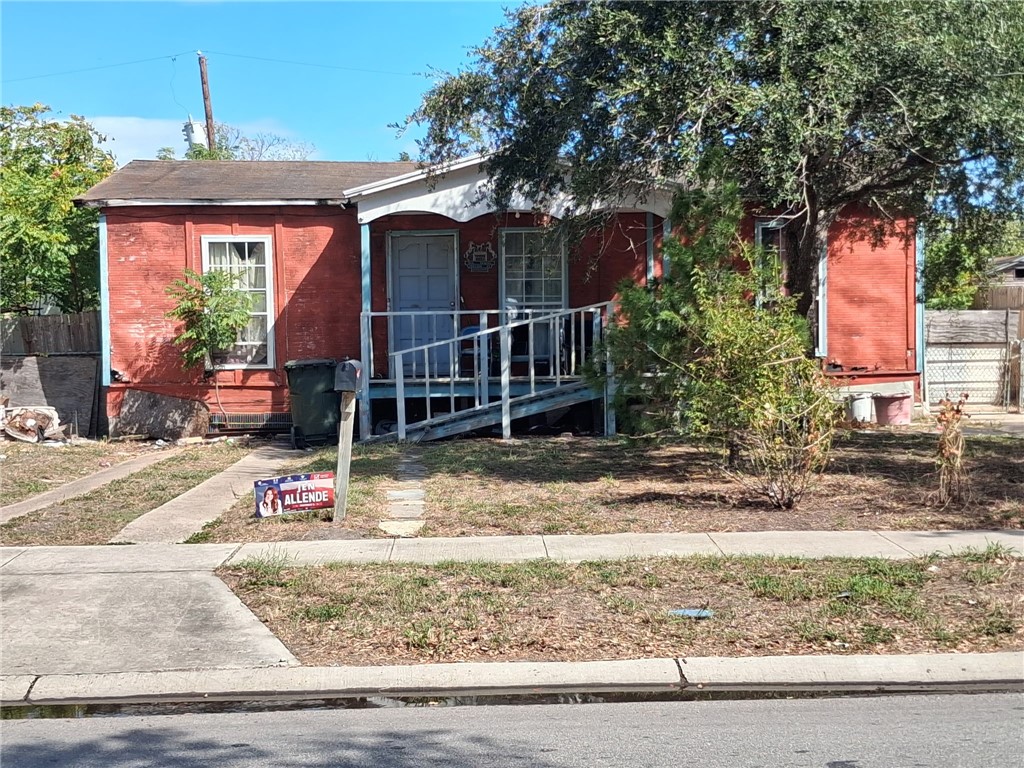 1714 Tarlton St Property Photo 1