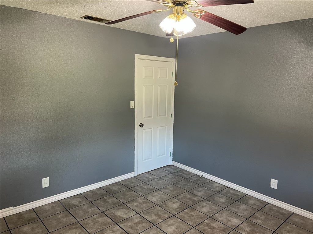 1110 S Johnson St Property Photo 15