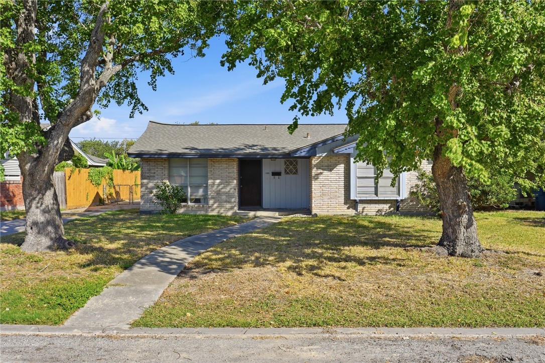 109 Rice Dr Property Photo 1