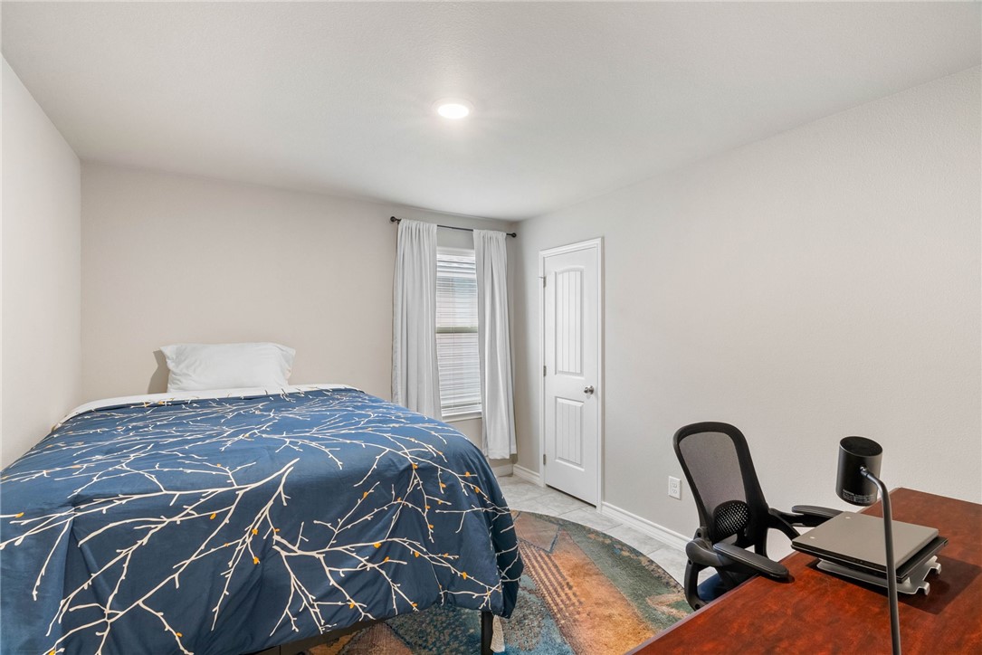 100 Silas St Property Photo 22