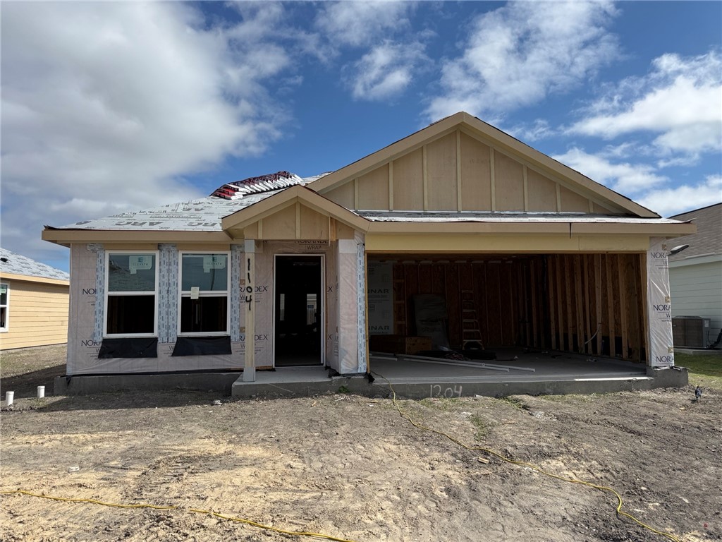 1104 Athena Dr Property Photo