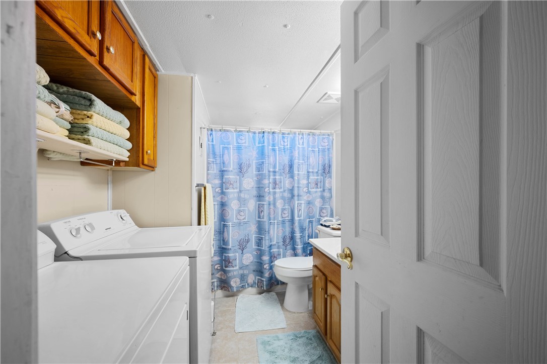 166 Morrow St Property Photo 16