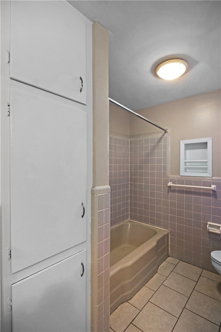 1410 Oriole Property Photo 9