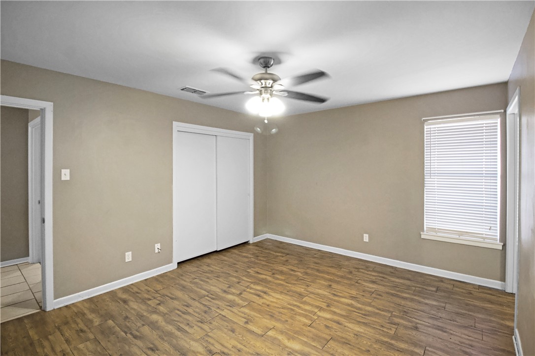 1410 Oriole Property Photo 13