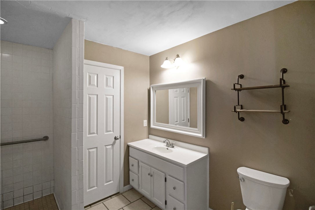 1410 Oriole Property Photo 14