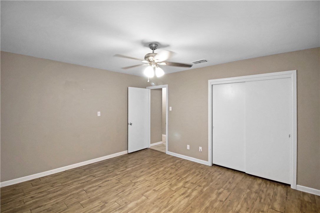 1410 Oriole Property Photo 16