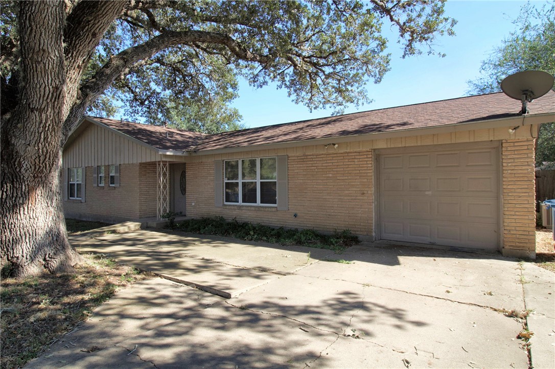 1410 Oriole Property Photo 21
