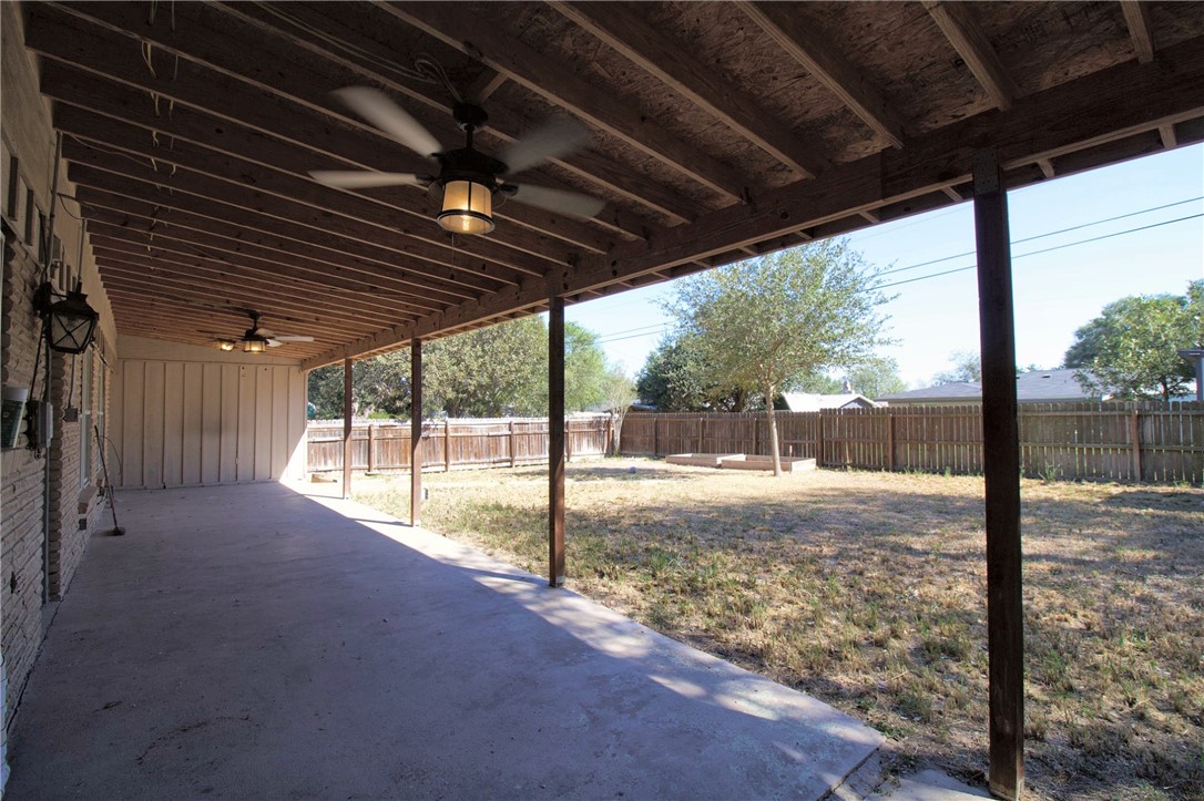 1410 Oriole Property Photo 22