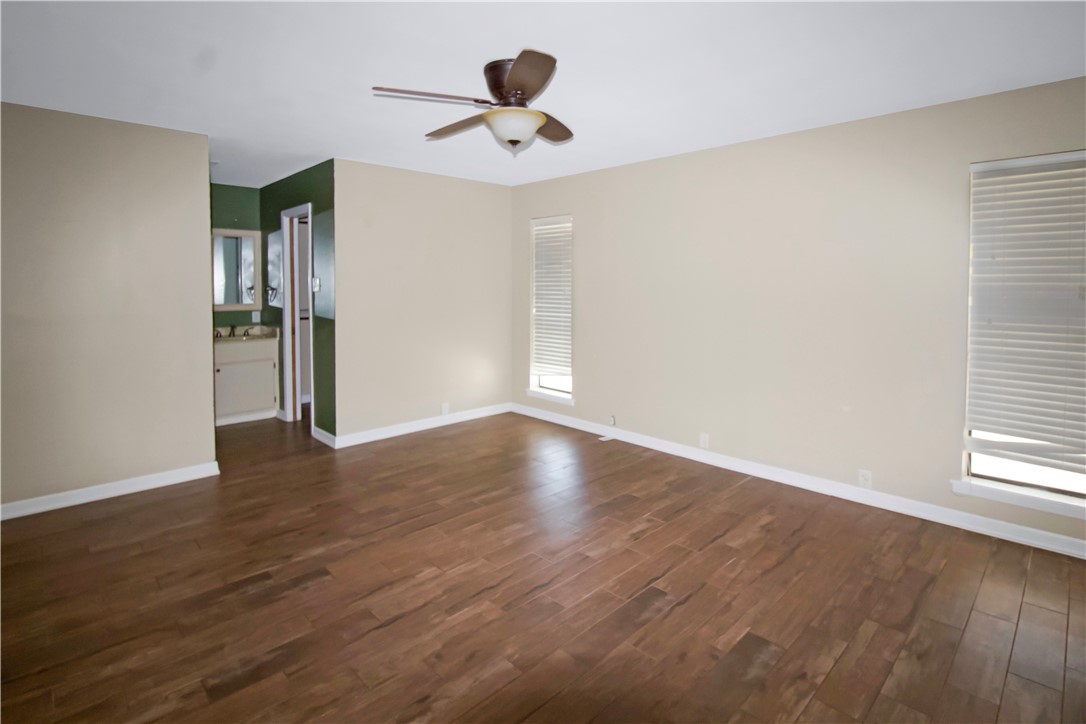 225 Linney Lane Property Photo 9