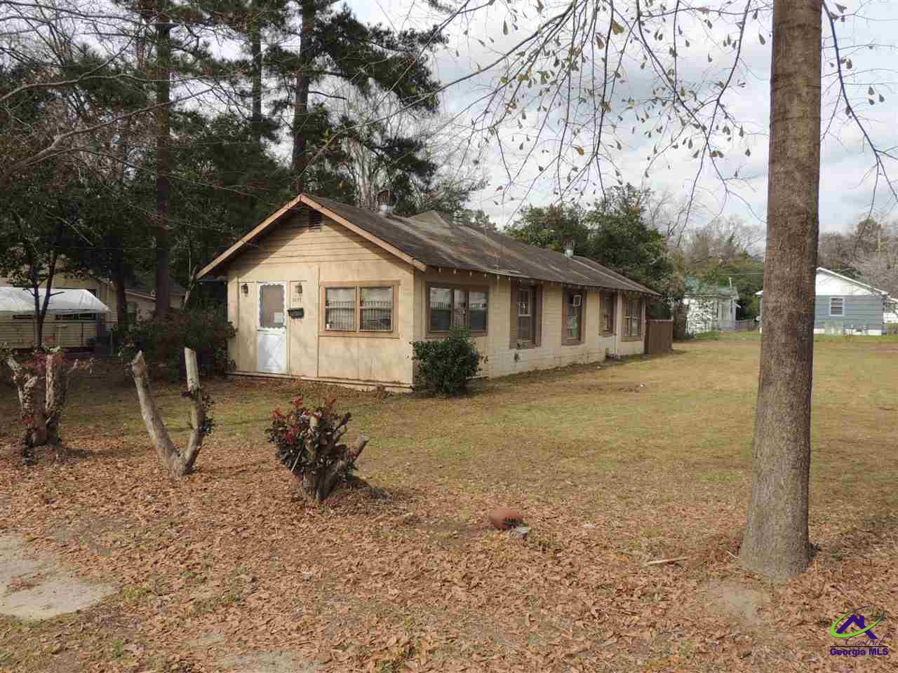 3453 Habersham Avenue Property Photo 1