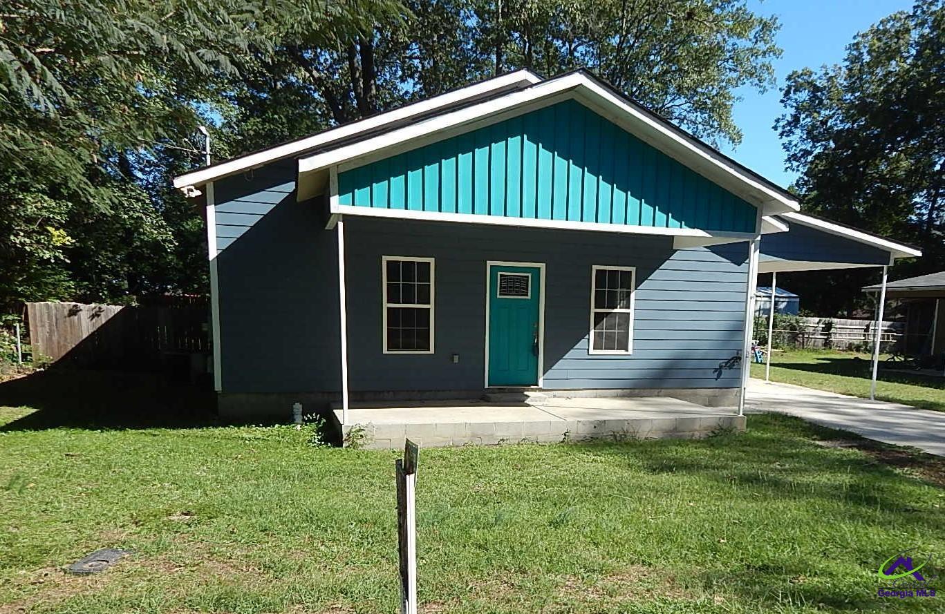 202 Barron Street Property Photo 2