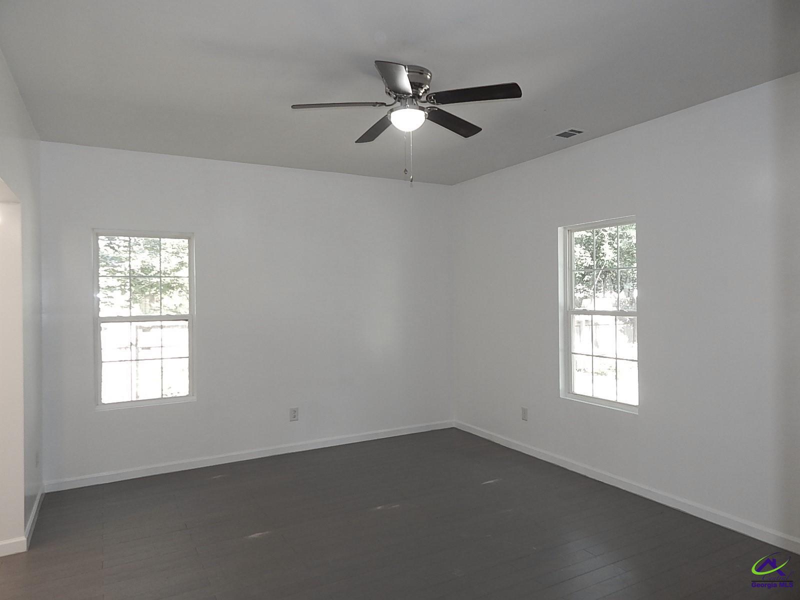 202 Barron Street Property Photo 9