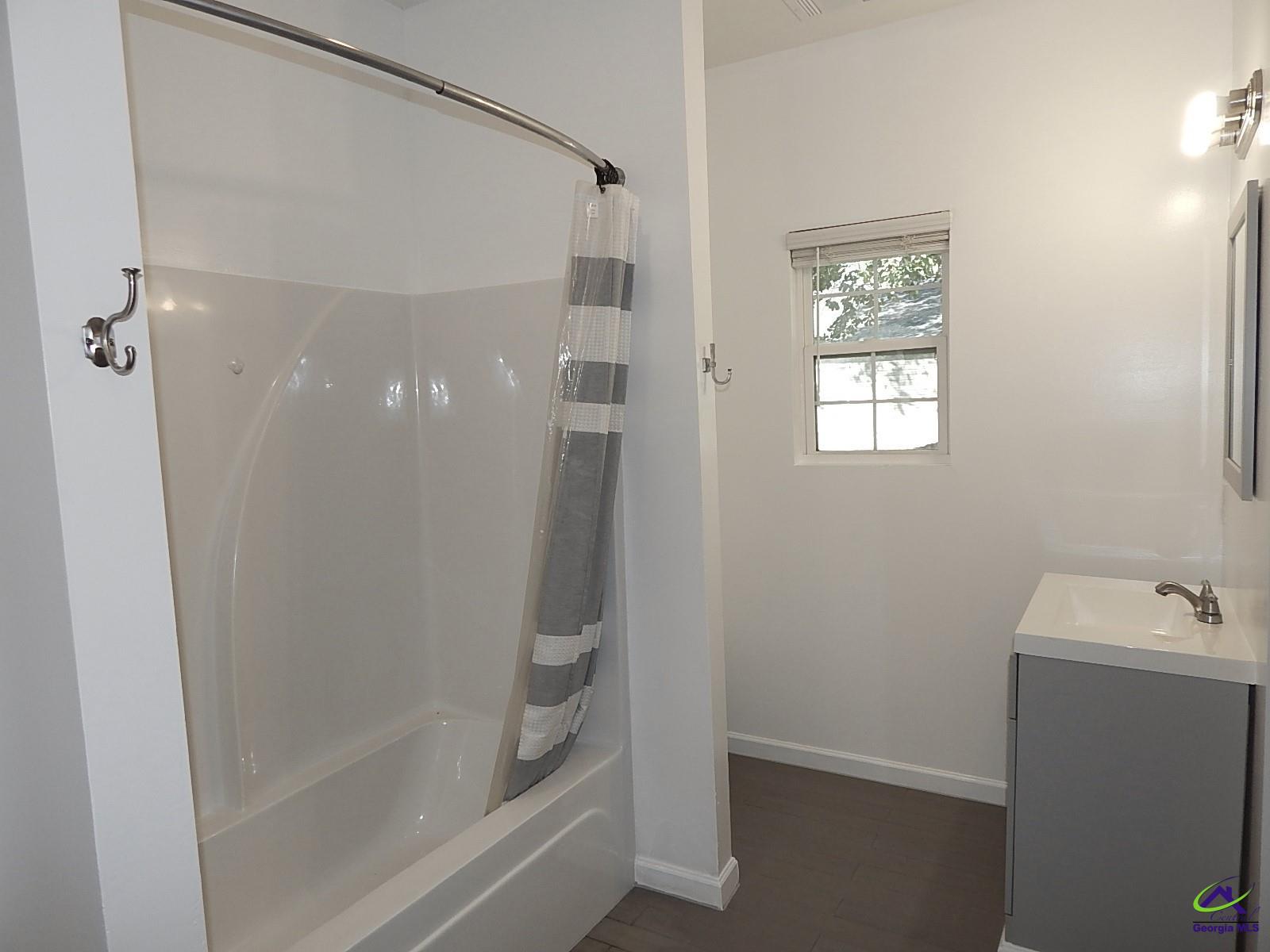 202 Barron Street Property Photo 13
