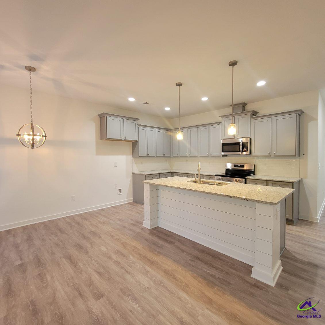 106 Breakwater Way Property Photo 6