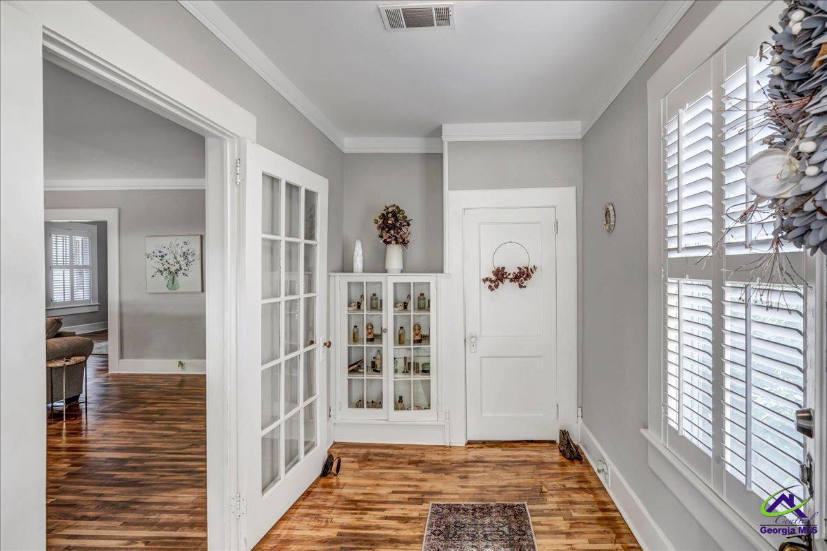 505 Engram Street Property Photo 3
