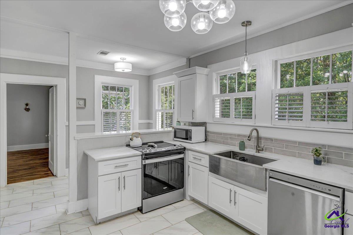 505 Engram Street Property Photo 14