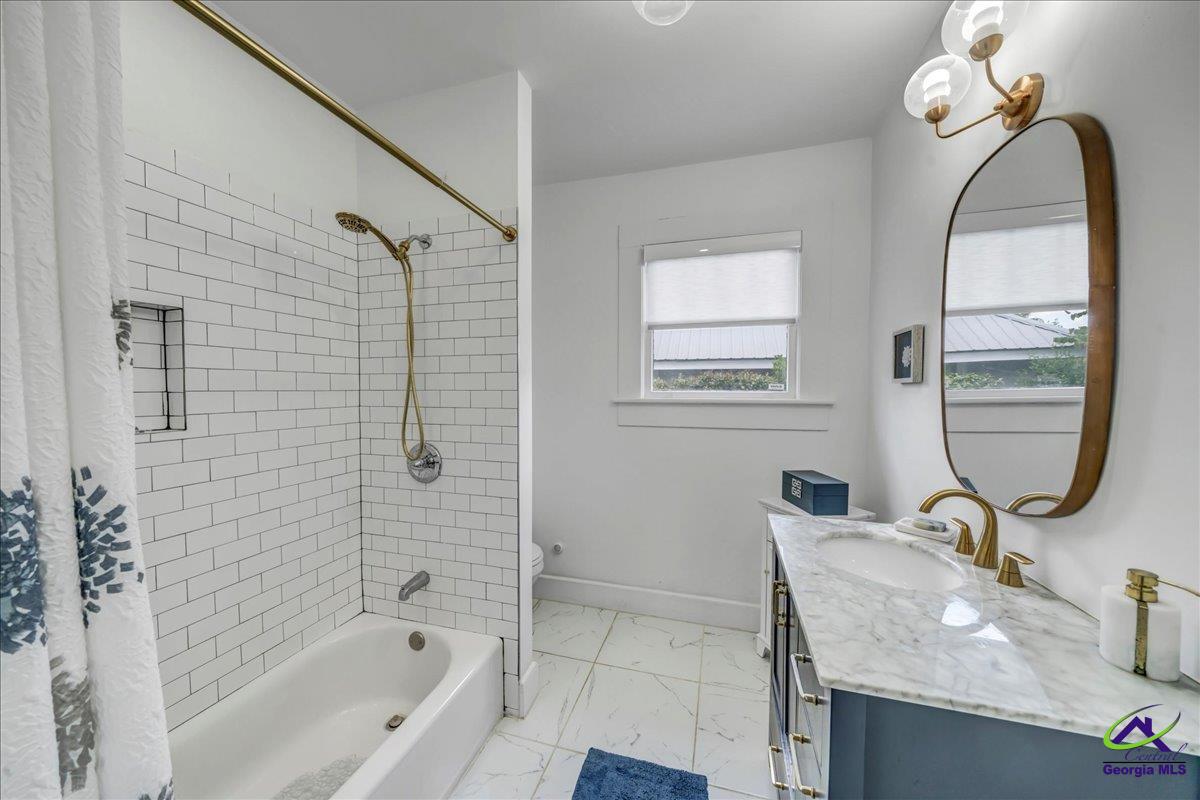 505 Engram Street Property Photo 20