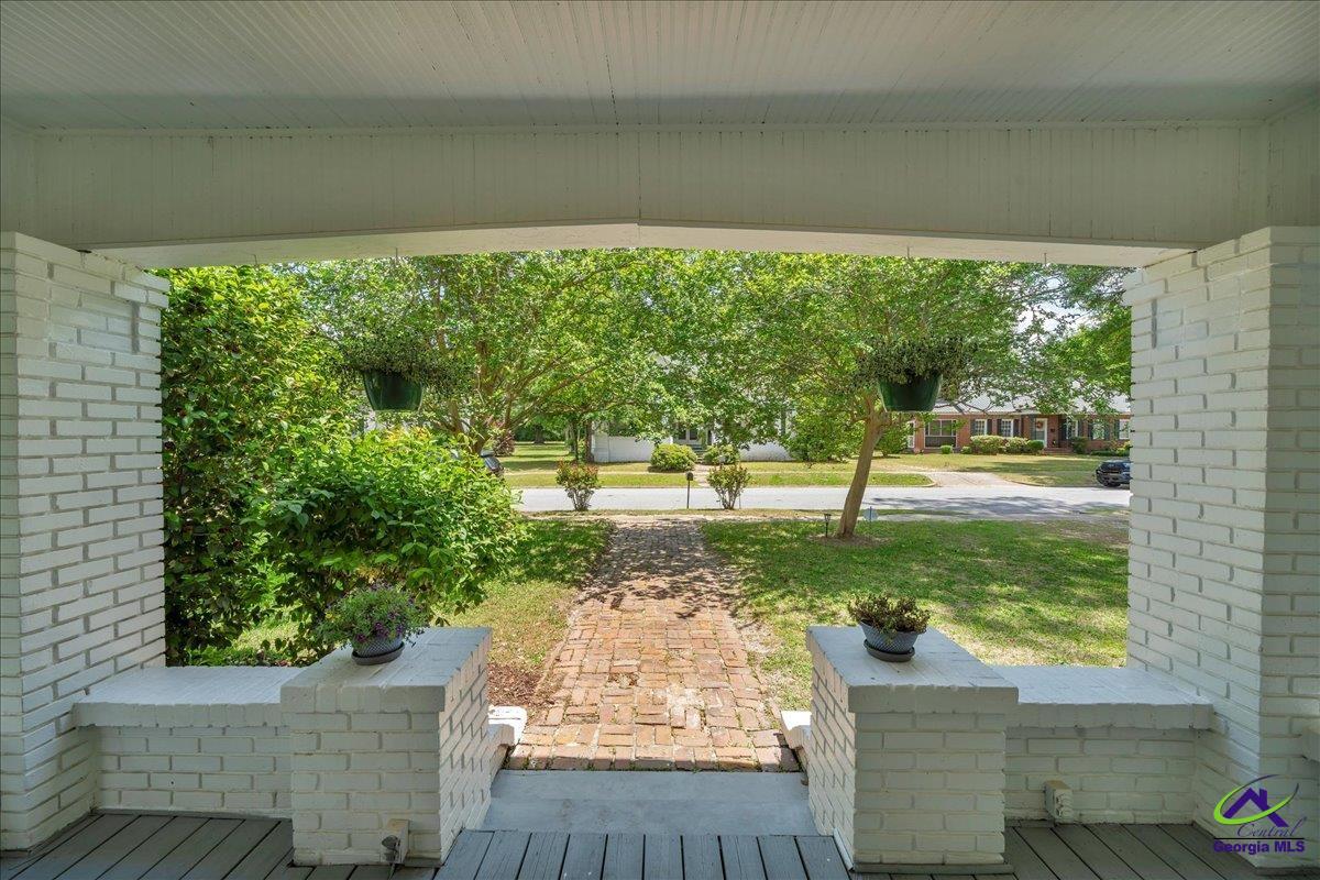 505 Engram Street Property Photo 29