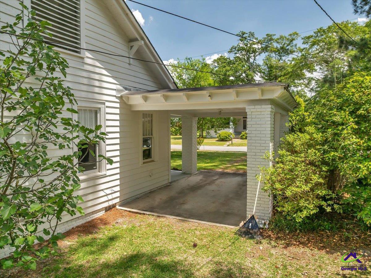 505 Engram Street Property Photo 33
