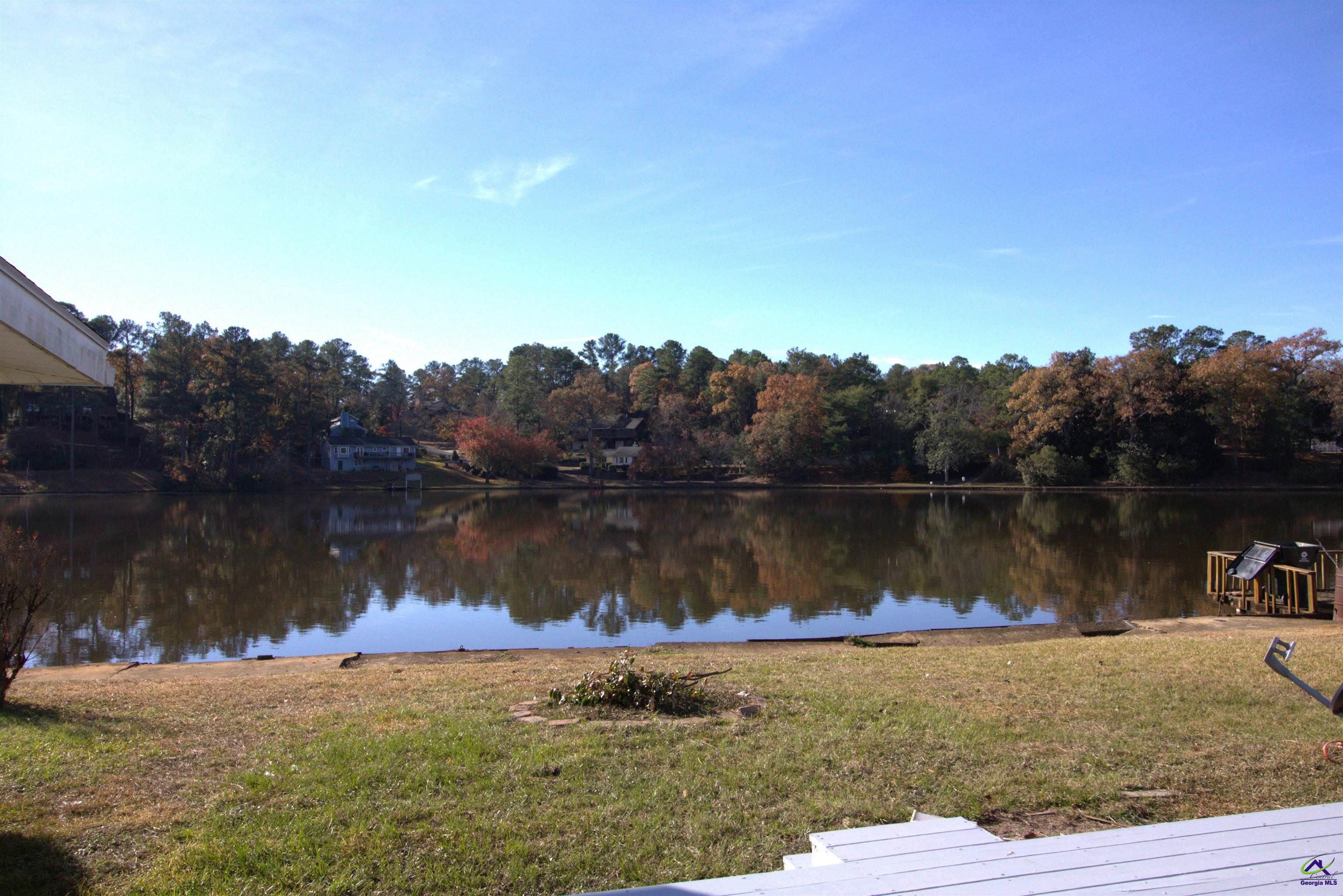 303 Leisure Lake Drive Property Photo 14