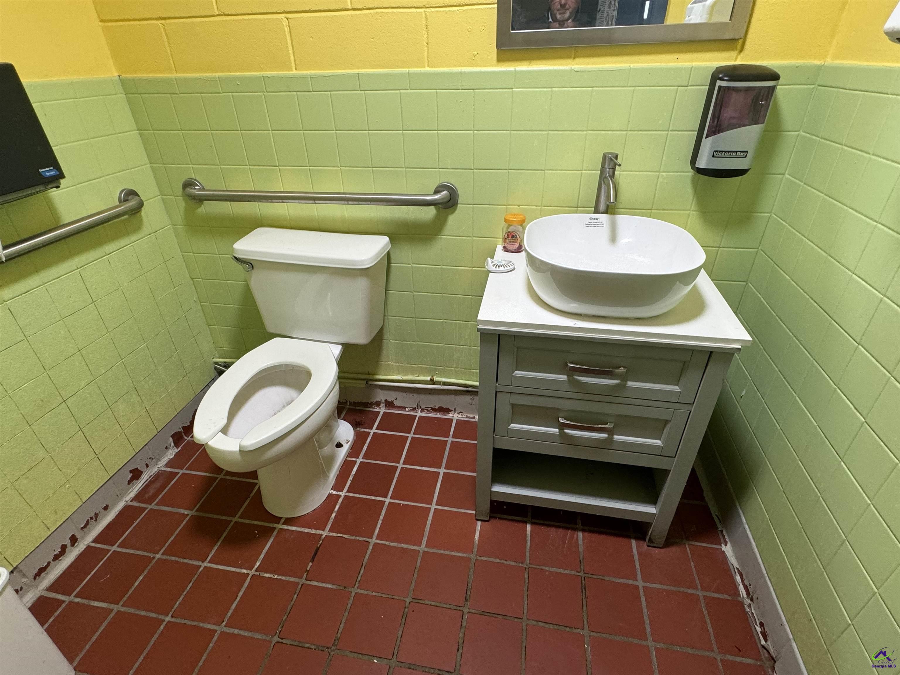 109 Broad Street Property Photo 7