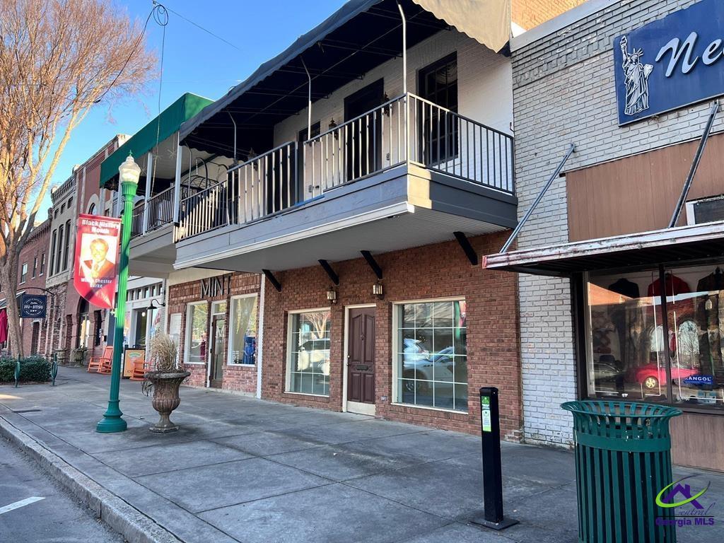 118/120 S Jeffe W Jackson Street Property Photo