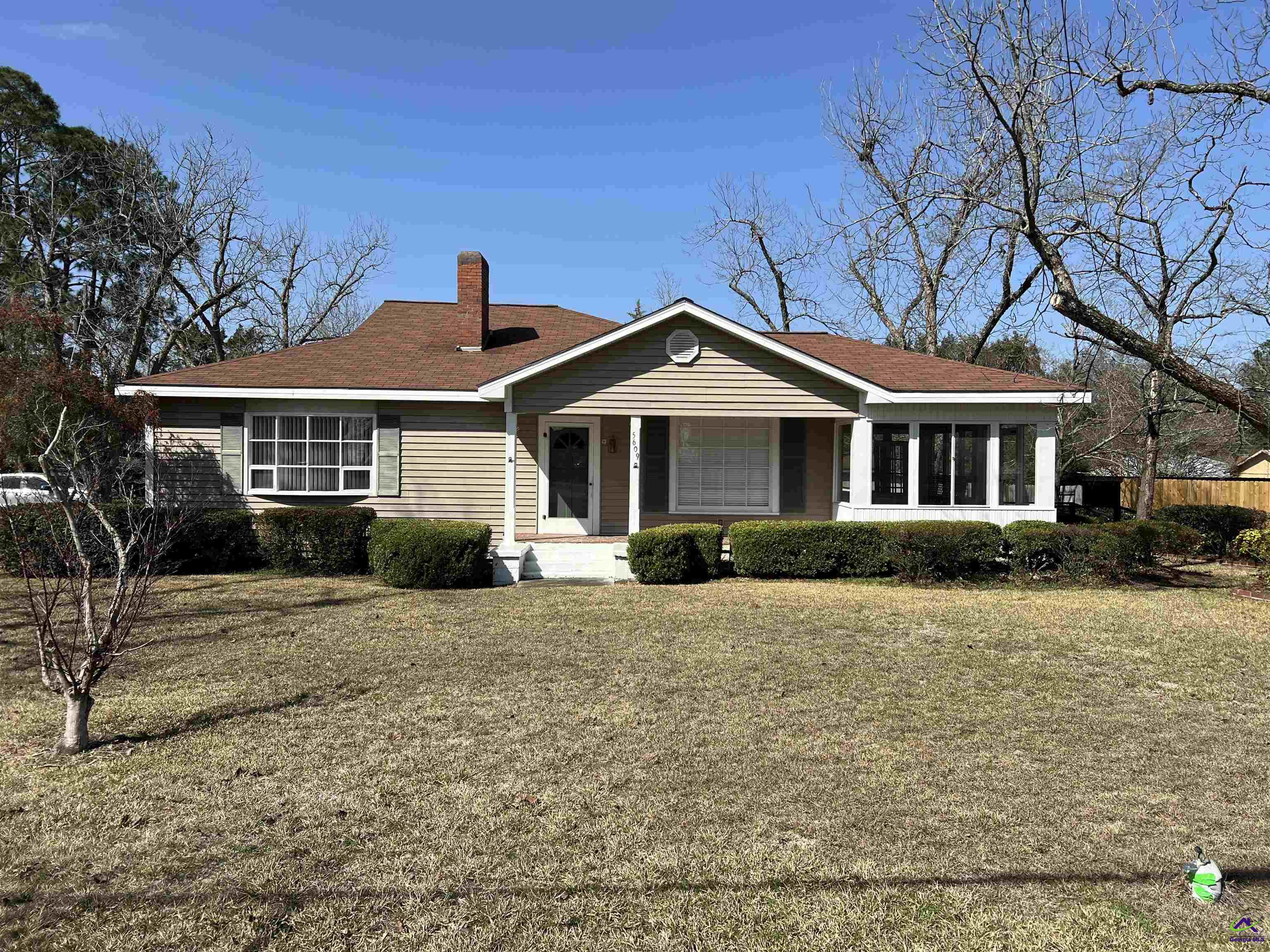 5609 1st Avenue Property Photo