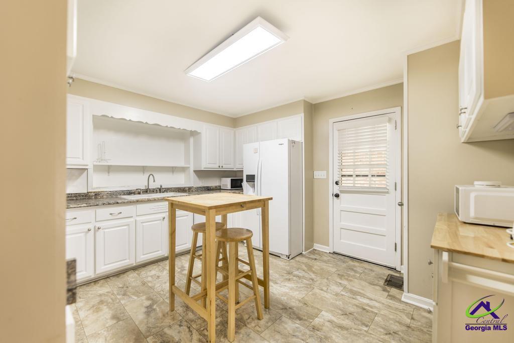 6417 Grantham Drive Property Photo 12