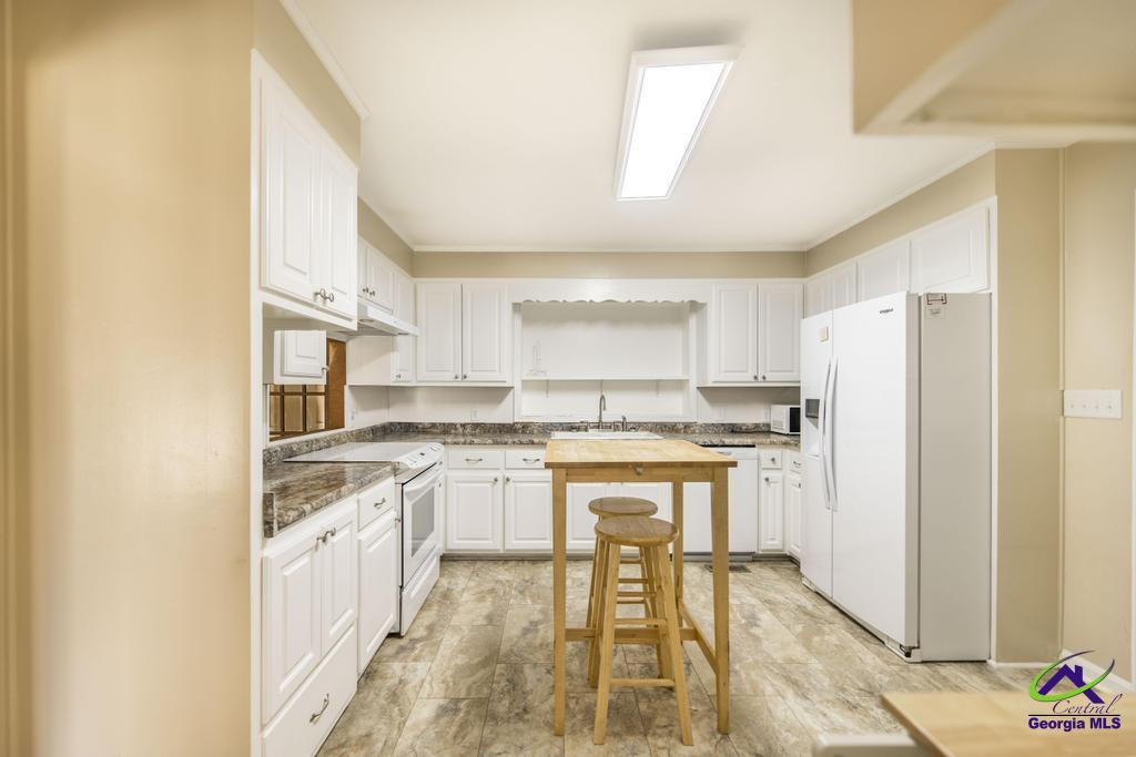 6417 Grantham Drive Property Photo 13