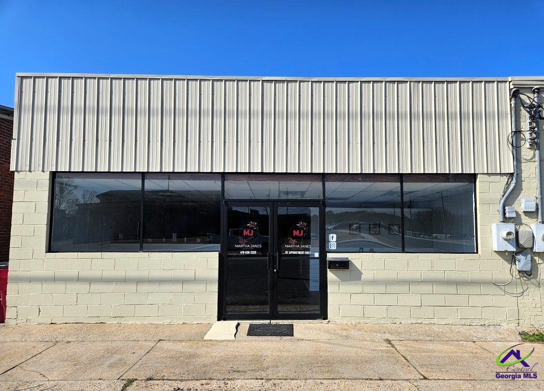 82 S Houston Street Property Photo