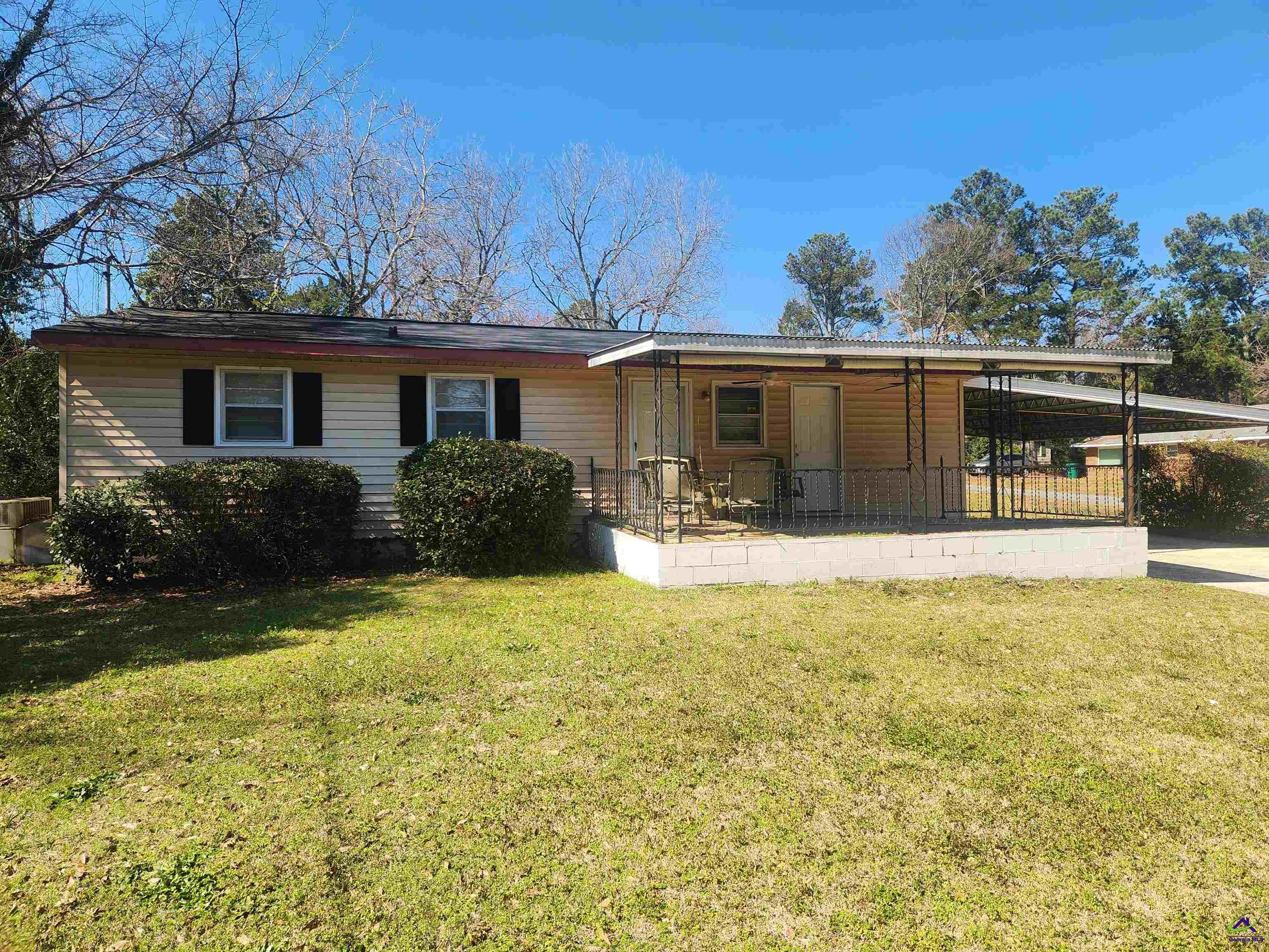 123 Fisher Street Property Photo 1