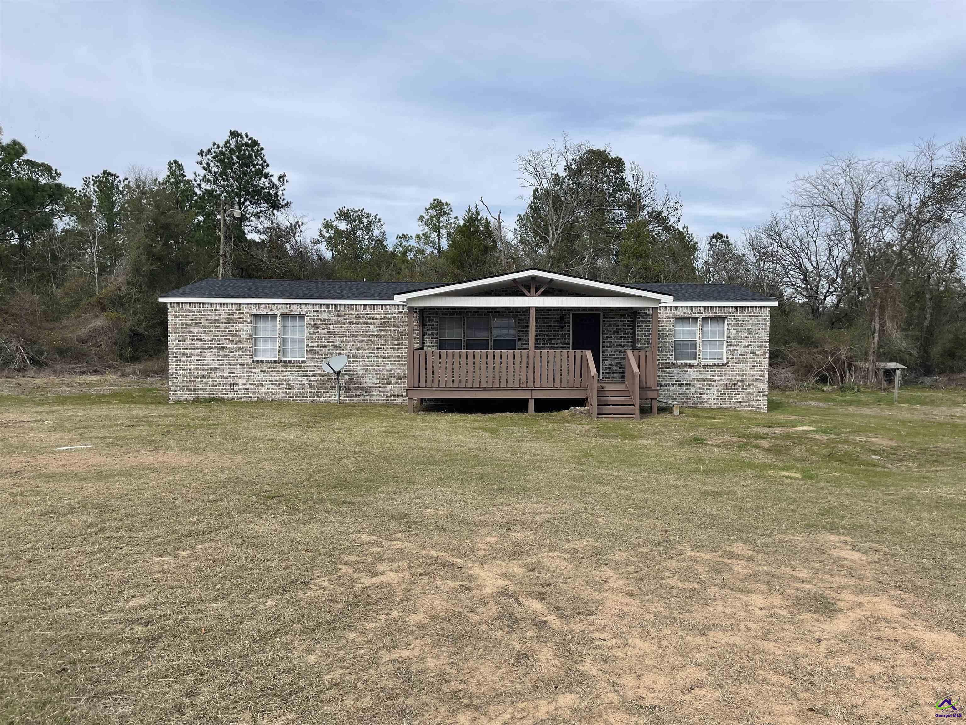 275 Chapman Road Property Photo