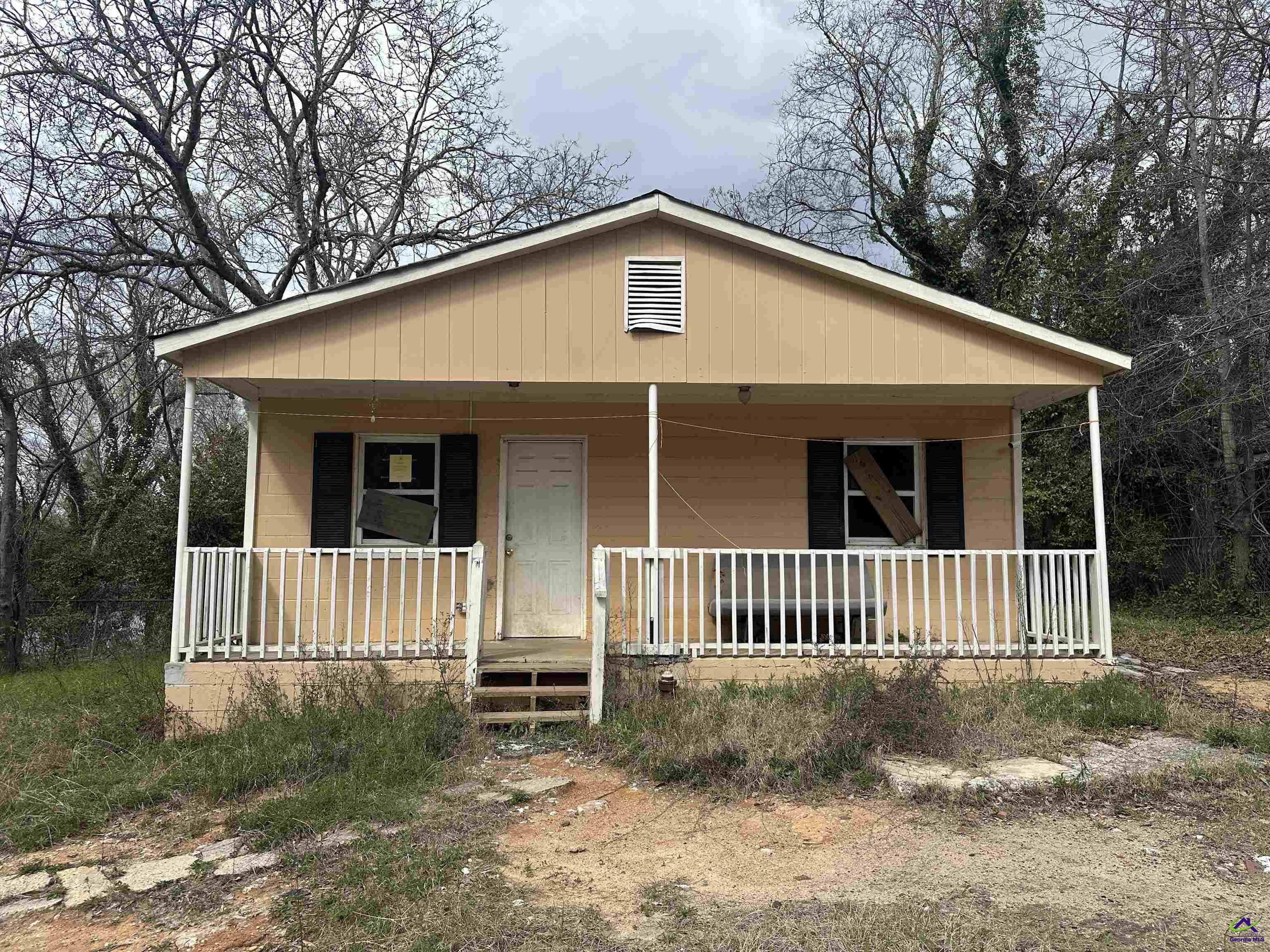 549 Straight Street Property Photo