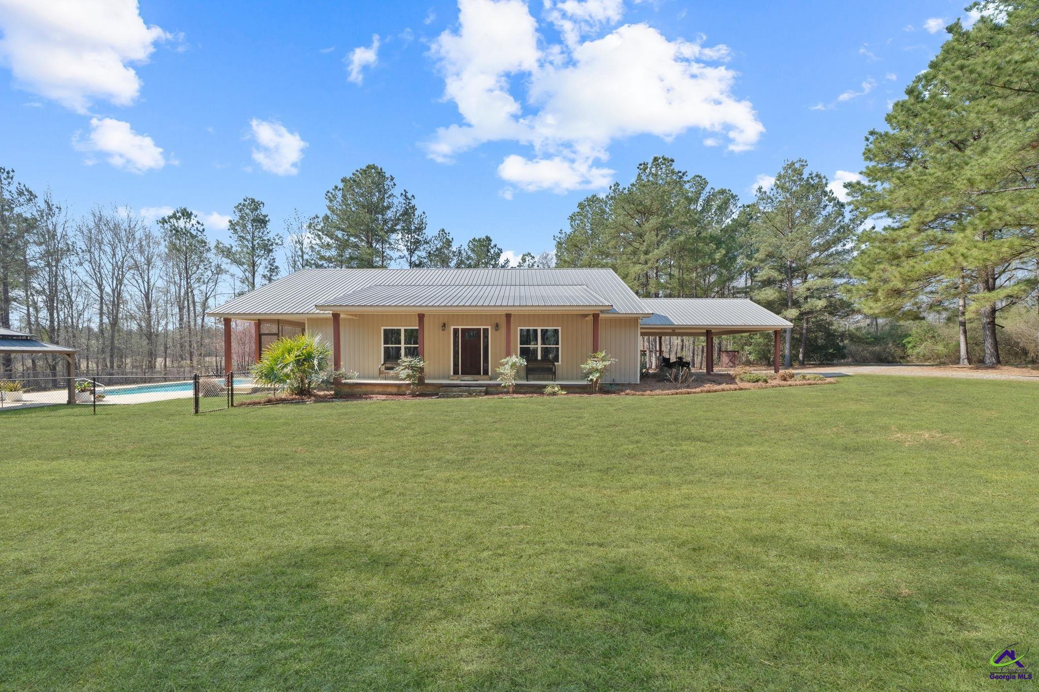 22299 Us Hwy 441 Property Photo